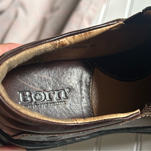 BÖRN womens size 7 leather slip on shoes - Picture 3 of 8